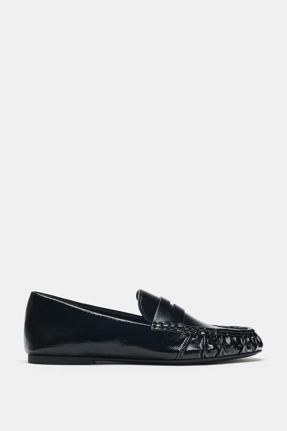 ZARA ЛОФЕРЫ СО СБОРКАМИ, ЧЕРНЫЙ