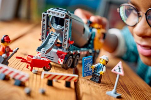 Конструктор LEGO City 60478 Cement Mixer