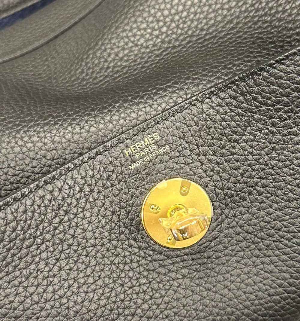 Сумка Hermes Lindy Noir Gold Hardware