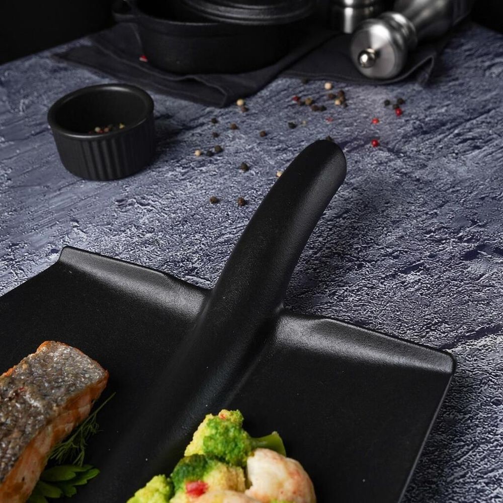 Блюдо "Лопата" 40*23 см h3,5 см для подачи черное Black Raw Stellar P.L. Proff Cuisine [1]
