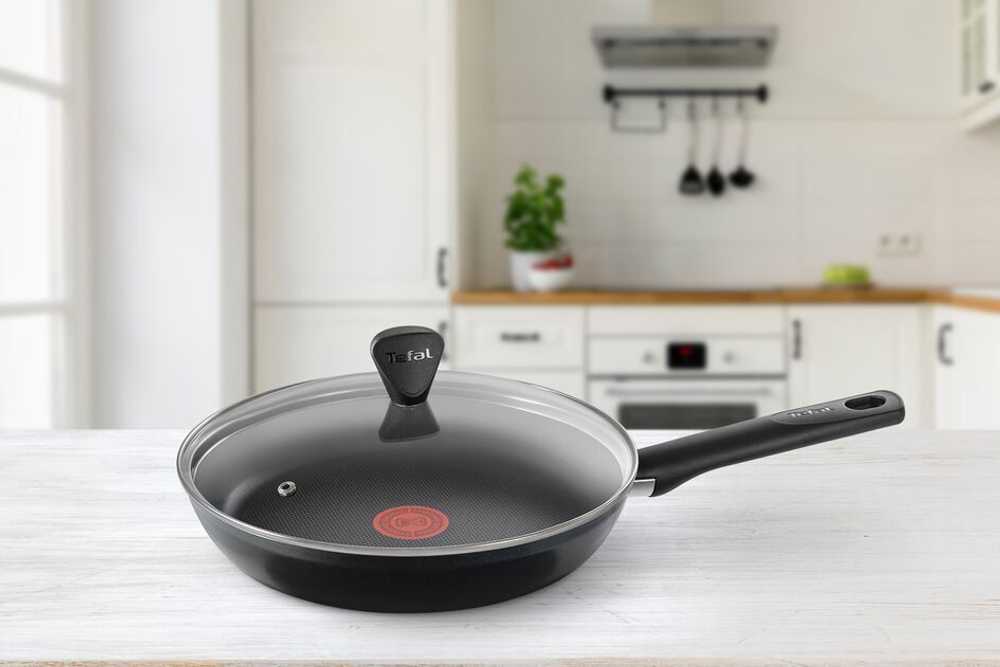 Сковорода с крышкой Tefal Easy Plus 28 см 04232928