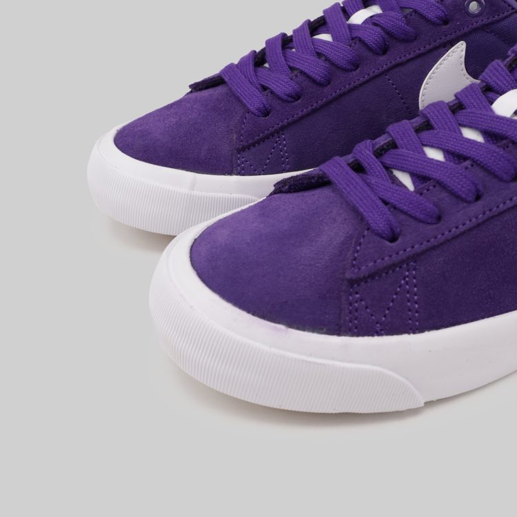 Кеды Nike SB Zoom Blazer Low Pro GT артикул:DC7695-500 - купить в магазине Дайс