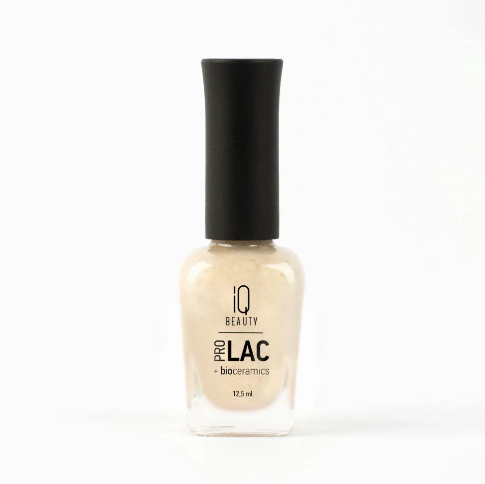 IQ BEAUTY Лак для ногтей профессиональный укрепляющий с биокерамикой #092, 12.5 мл Молочный с золотой поталью, плотный