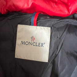 Зимнее пальто Moncler