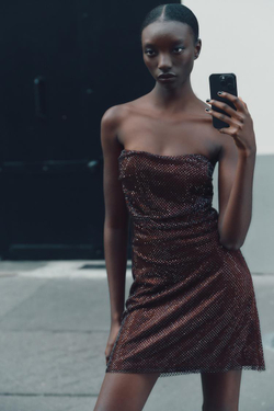 ZARA ПЛАТЬЕ БЕЗ БРЕТЕЛЕК С БЛЕСКОМ, БАКЛАЖАННЫЙ