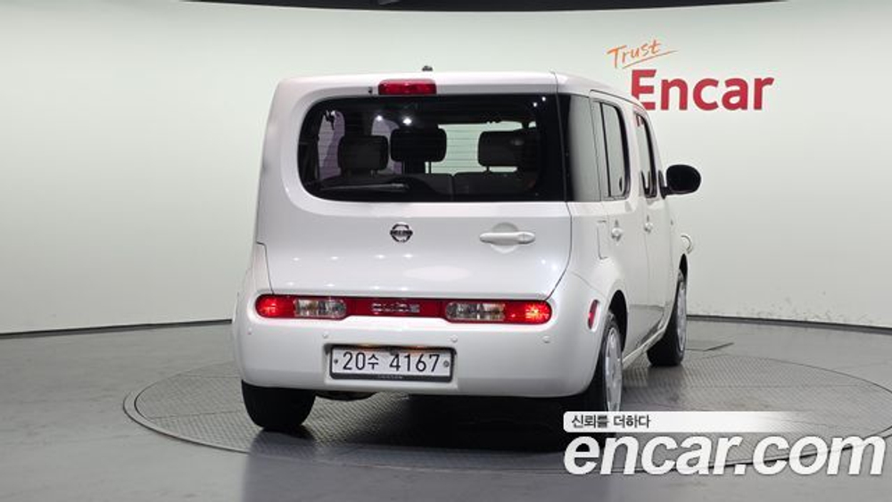 Nissan Cube 1.8 S — 2014