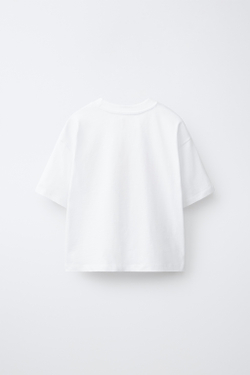 ZARA ФУТБОЛКА С НАШИВКОЙ В КЛЕТКУ ВИШИ, БЕЛЫЙ