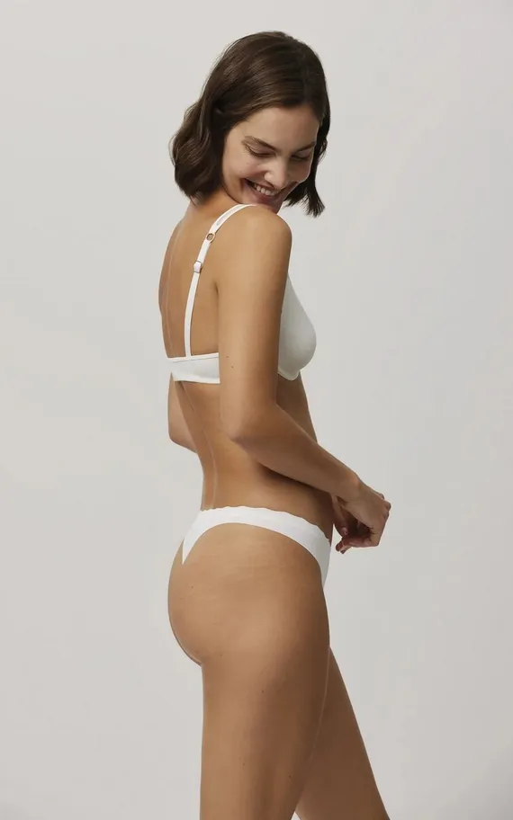 19338 Laser thong Трусы стринги