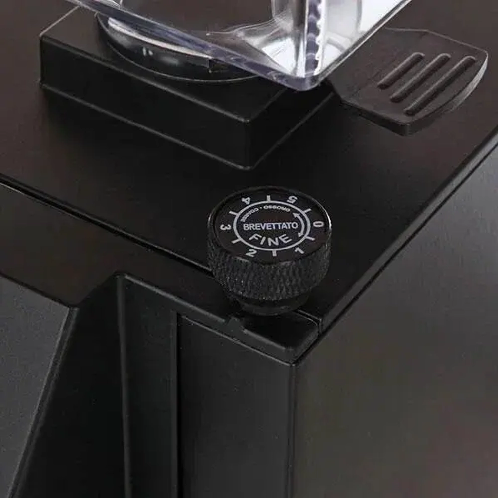 Кофемолка Eureka Mignon Silenzio 50 15 BL красный
