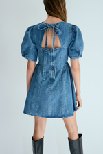 Джинсовое платье с юбкой клёш — Синий деним — H&M 1322227