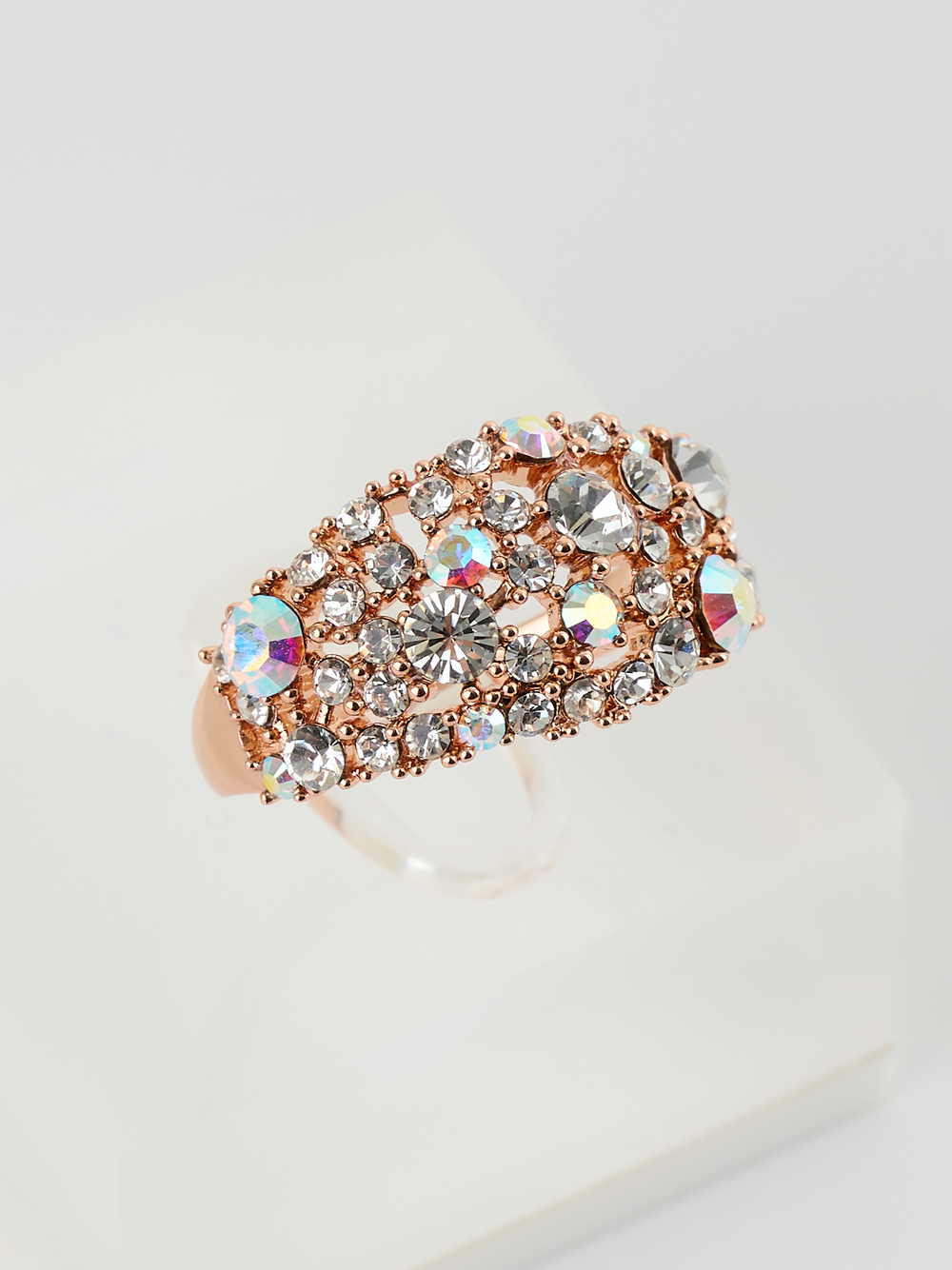 Кольцо Россыпь из белых камней-хамелеонов Swarovski