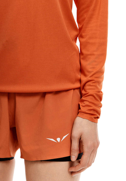 ЛОНГСЛИВ ЖЕНСКИЙ LONG SLEEVE SUPER LIGHT TEE | TIGERLILY