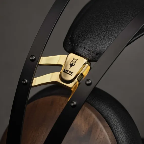Meze 99 Classics 2nd Gen Black/Walnut Wood