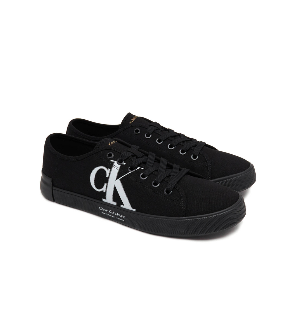 Кеды VULC LOW OVERSIZED BRAND CALVIN KLEIN JEANS - черный(YM0YM00687)