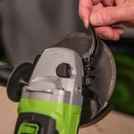 Угловая шлифовальная машина акк. Greenworks GD24AG, 24V, б/щет, 125 мм, 10500 об/мин,1x8Ач,быстрое ЗУ,кор (3200207CUH)