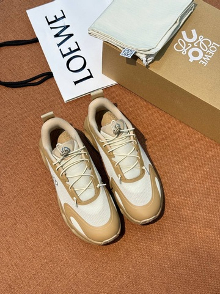 Кроссовки On Running x Loewe