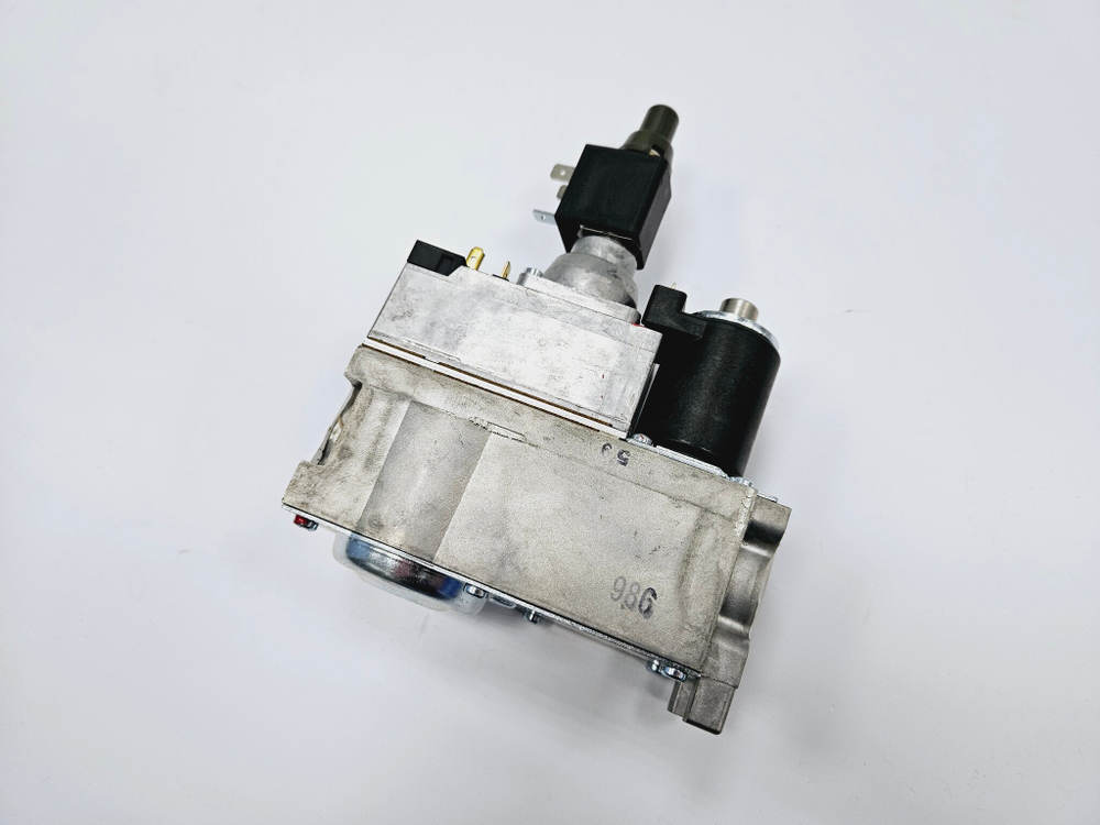 Клапан газовый (Honeywell VR4611Q B2000 3) FERROLI Pegasus F3 N 153-289 2S (арт. 39813890)