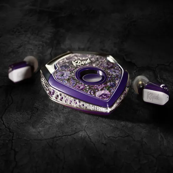 T10 Bespoke Edition Fleur De Glace Violette