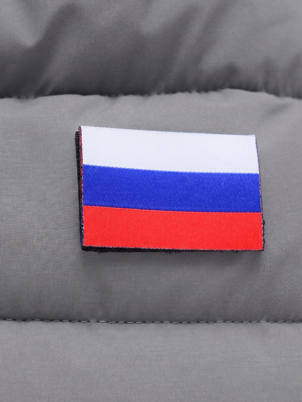 Мужская зимняя стёганая куртка с графеновой подкладкой серого цвета 9651Sr