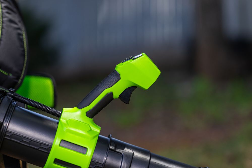 Ранцевая воздуходувка аккумуляторная Greenworks Арт. 2408107UB, 40V, бесщеточный, с АКБ 4Ач и ЗУ.
