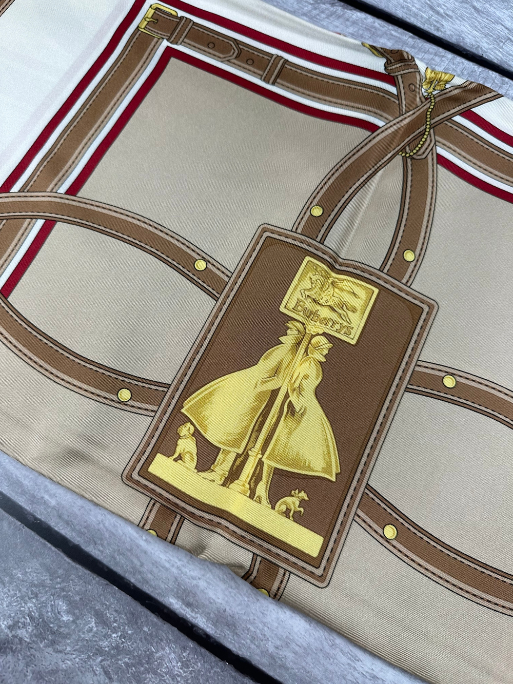 Шёлковый шарф Burberry, 210х70см, Ремни, подшит, с бирками и пакетом
