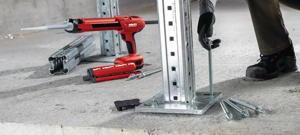 HAS-U Анкерная шпилька HILTI сталь 8.8 M24x300