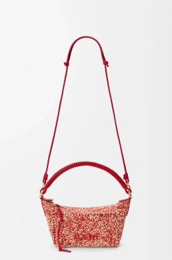 Loewe Мини-сумка Cala из телячьей кожи и рафии, красный