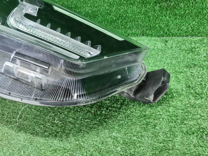 Фара правая Chery Tiggo 8 Pro (2021-2024) LED