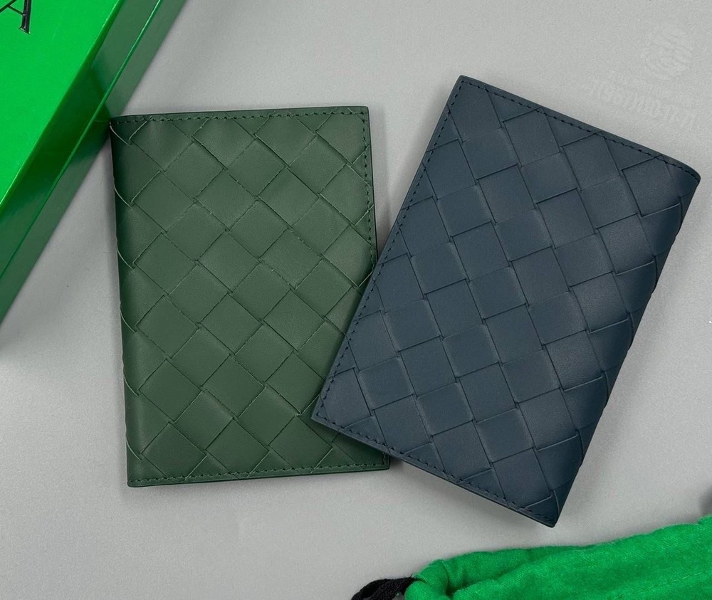 Обложка для паспорта Bottega Veneta