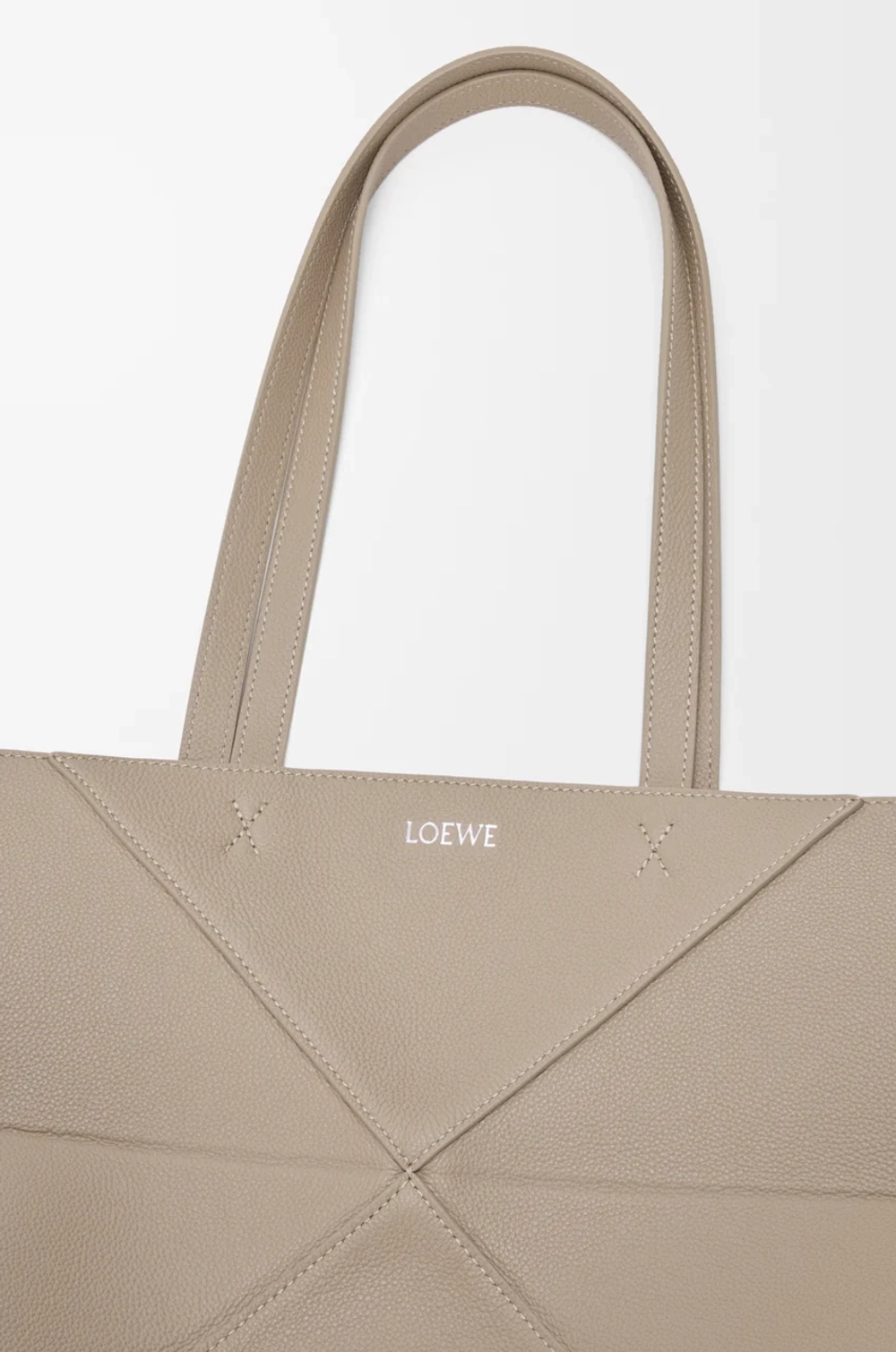 Loewe Средняя сумка-тоут Puzzle Fold из мягкой зернистой телячьей кожи, цвет глины