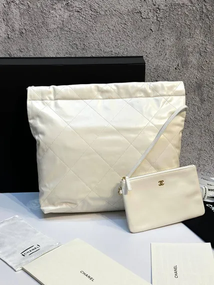 Сумка Chanel 22 белый