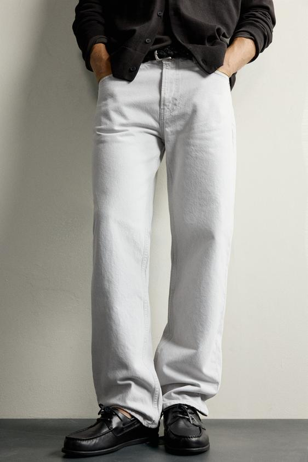 ZARA ДЖИНСЫ STRAIGHT FIT, СЕРЫЙ