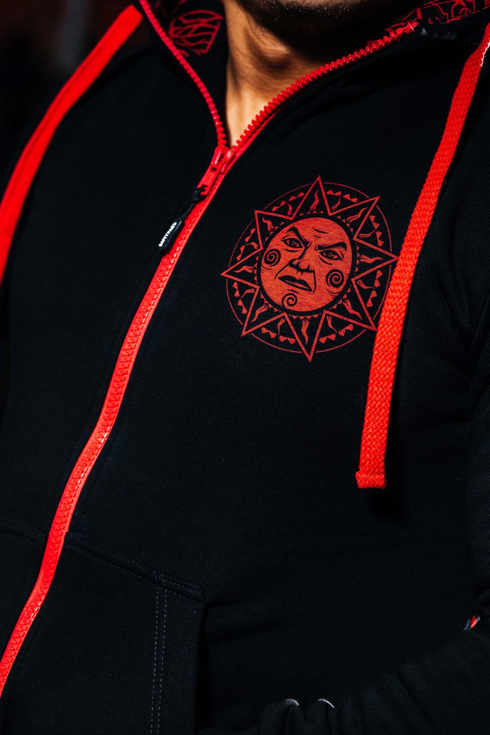 Black hoodie kangaroo "The sun is for us" with zipper
