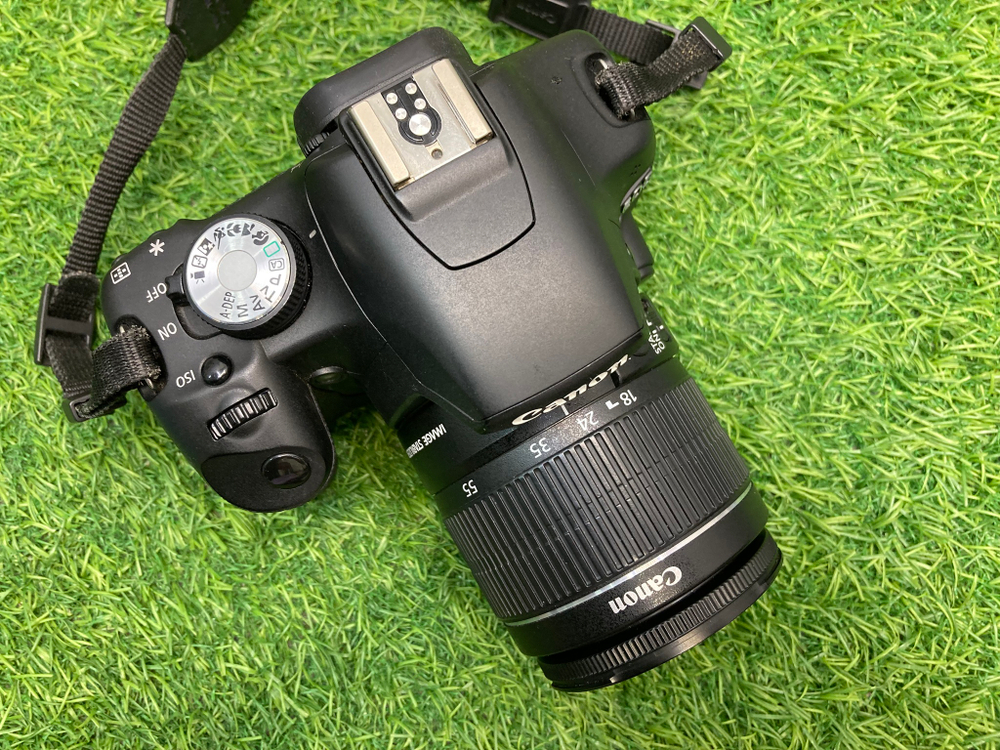 Canon 500D kit 18-55 mm 3.5-5.6 IS II 15700 кадров