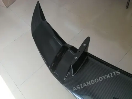 Карбоновый спойлер-крыло для Lamborghini Huracan LP580 LP610 2014-2018 Ламборгини Хуракан