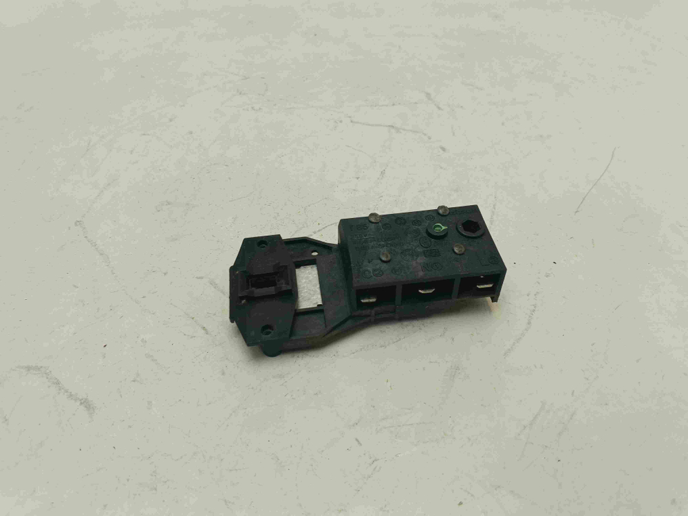 2296XW кт227 Блокировка люка для стиральной машины Indesit 2296XW б/у