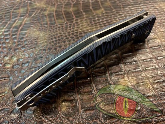 Складной нож Reptilian Пчак-04 c клинком из стали D2, рукоять G10