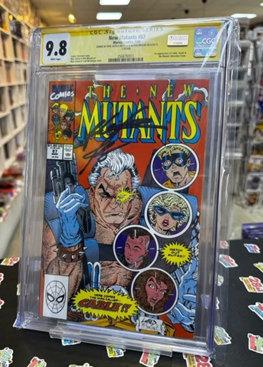 The New Mutants #87 CGC 9.8 (С автографами Rob Liefeld и Josh Brolin)