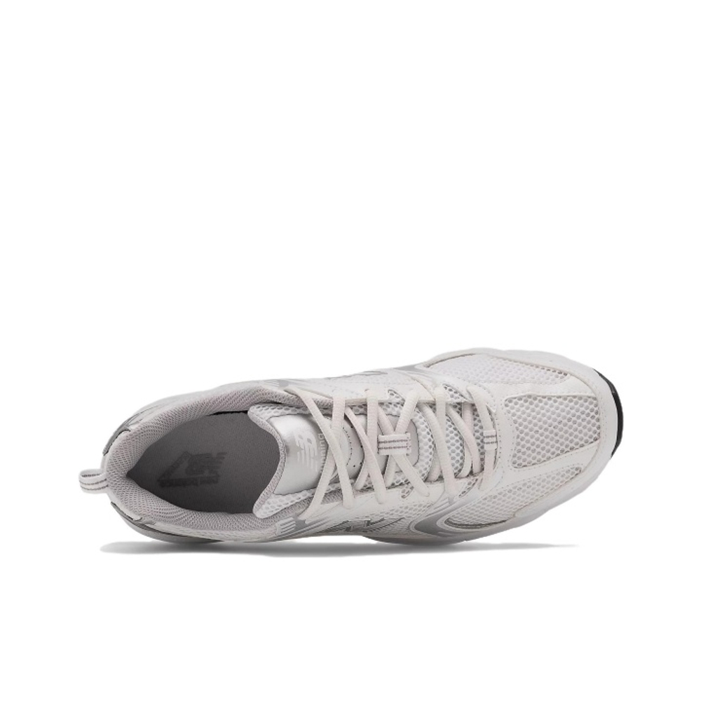 alt="Кроссовки New Balance 530 арт. MR530EMA белый серебристый цвет вид спереди"