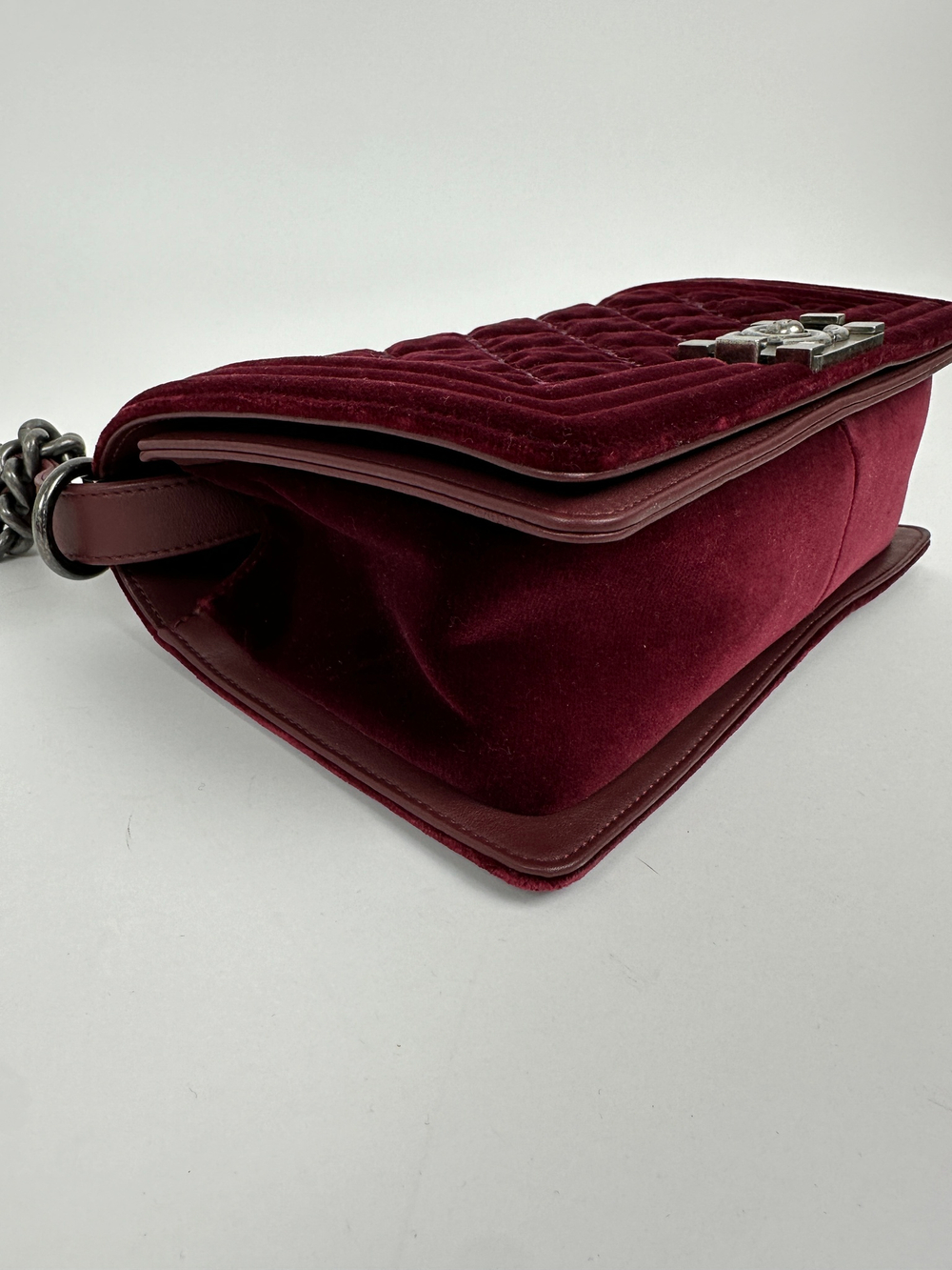 Сумка Chanel Boy Velvet