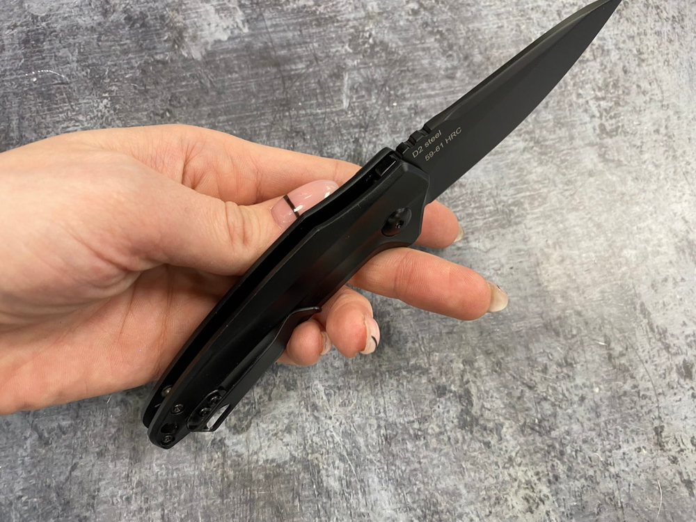 Автоматический нож STINGER BLACK сталь D2 KA003AD2