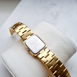 Часы Anne Klein