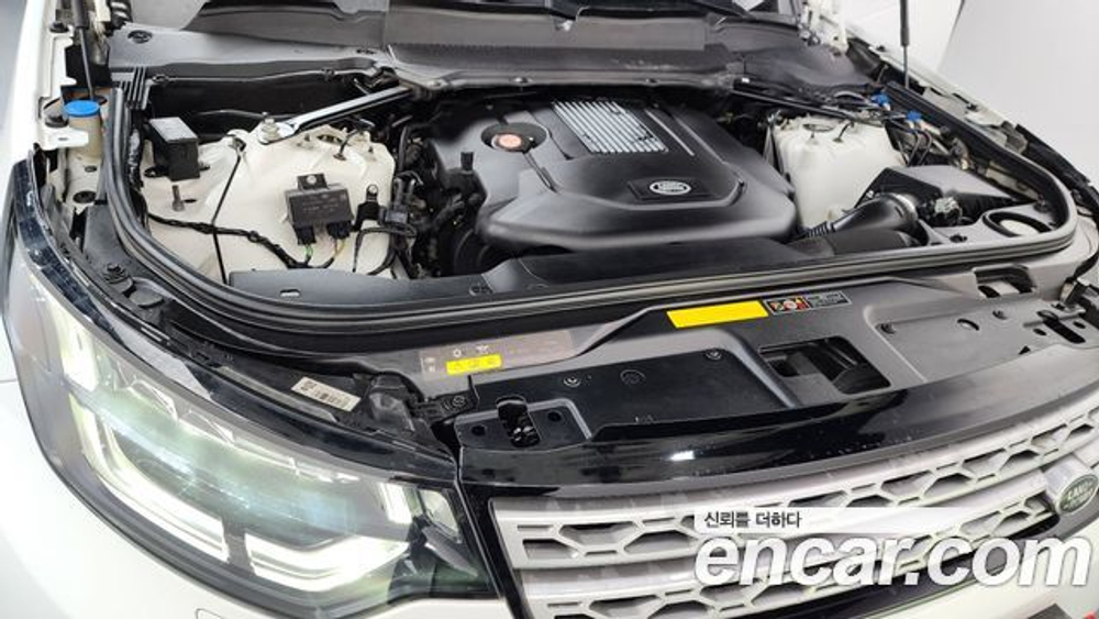 Land Rover Discovery 3.0 TD6 HSE — 2018