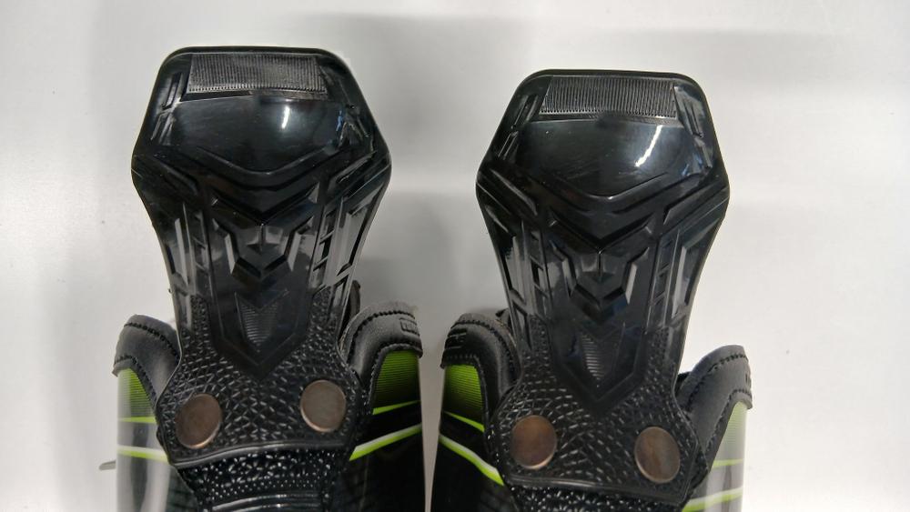Коньки хоккейные V76 IQUBIT стакан KRYPTON-3