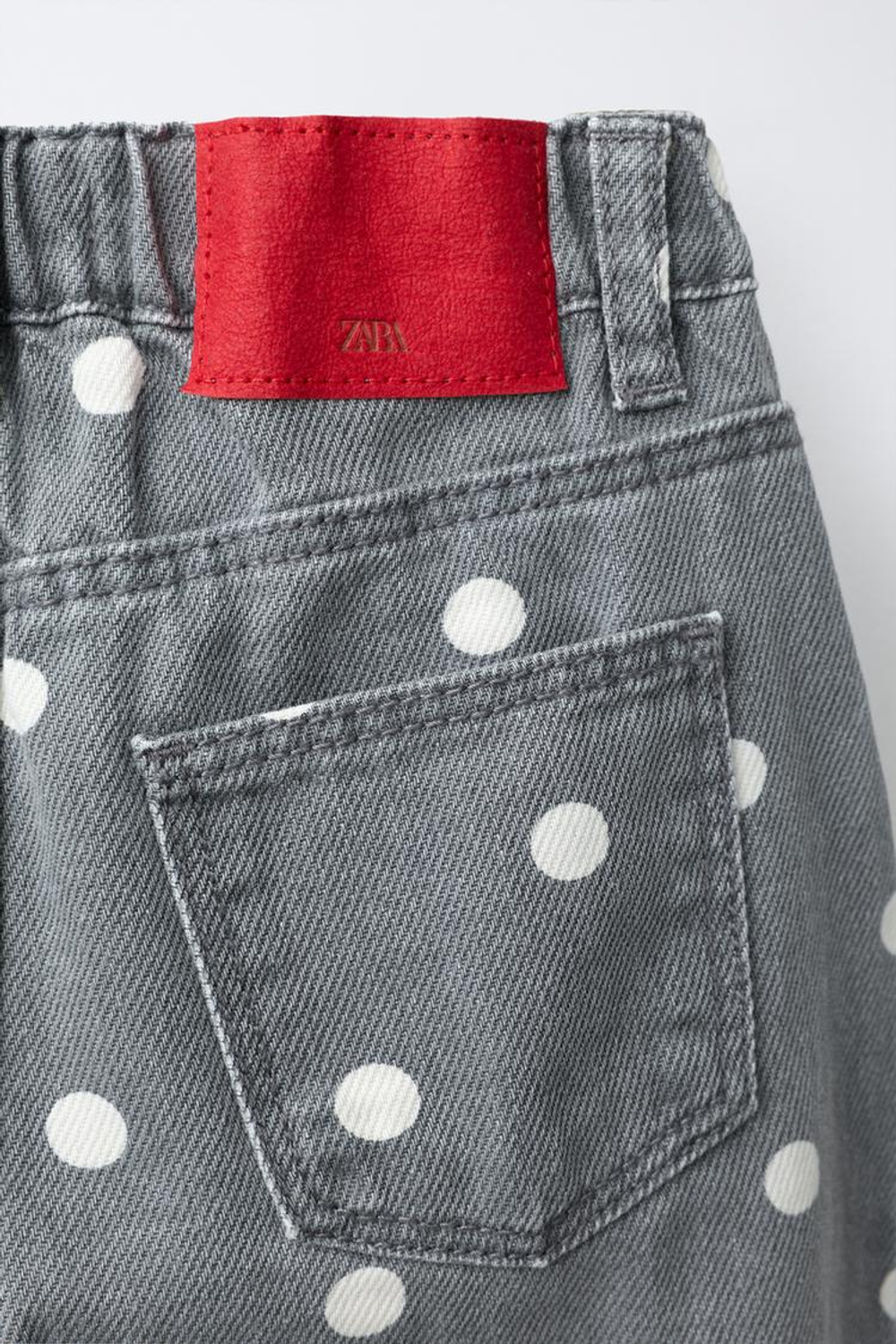 ZARA ДЖИНСЫ BARREL В ГОРОШЕК, СЕРЫЙ