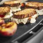 Газовый гриль Weber Q 2800N с тележкой премиум-класса