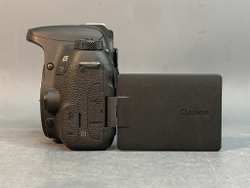 Canon EOS 77D 58.000 Кадров