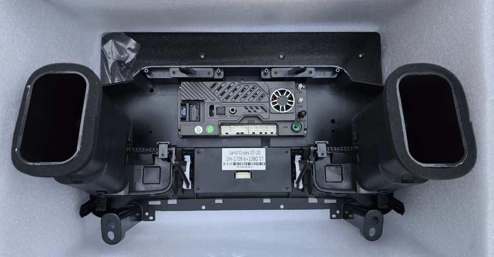 Установочный комплект для TOYOTA Land Cruiser 200 2007-2015 top  KUBERG JT-T1704