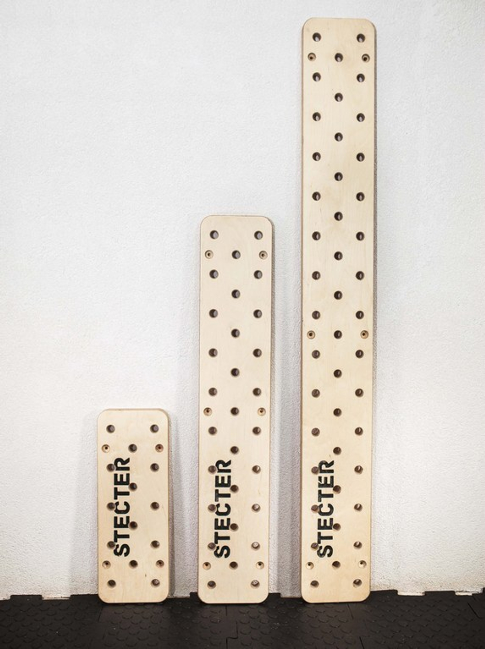Доска для лазания Пегборд (PEGBOARD) 80х30 см