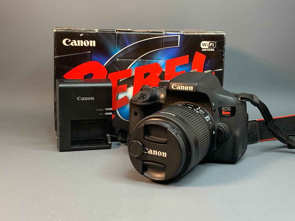 Canon EOS Rebel T6i(750D) kit EF-S 18-55mm IS STM